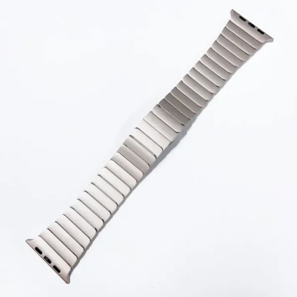 Premium Stainless Steel Watch Band for Apple Watch (38/40/41mm & 42/44/45/46/49mm) – Solid Alloy, Ergonomic Fit
